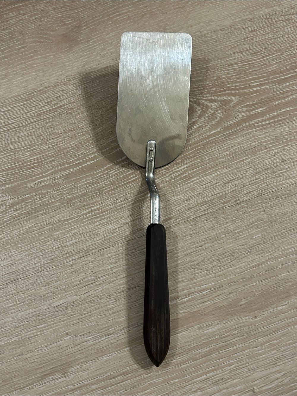 Duncan Hines Stainless Steel 6in Turner Spatula Wooden Handle